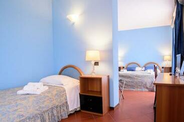 Отель Villa Cavour