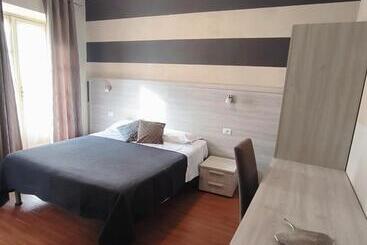 Nuovo Hotel Giardini