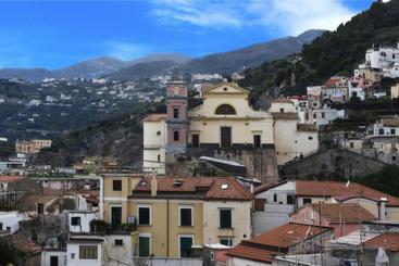 هتل Torre Di Milo
