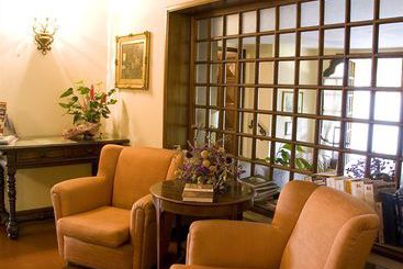 Hotel Villa Le Rondini