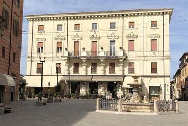 酒店 Grande Albergo Quattro Stagioni