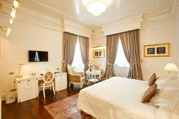 בית מלון כפרי Majestic Roma