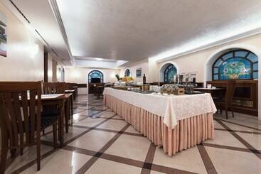 Mokinba Hotels Montebianco