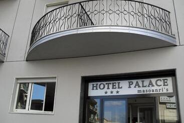 هتل Palace Masoanri's