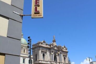 فندق Santuario Pompei