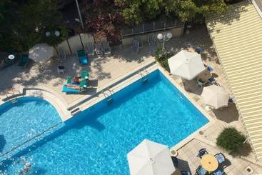 בית מלון כפרי Vienna Touring