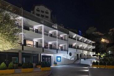 Hi Hotel   Wellness & Spa