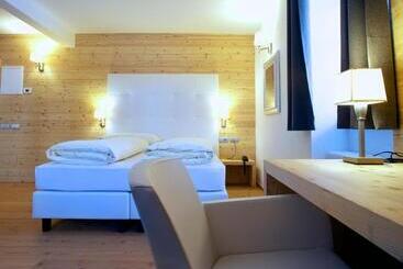 Отель Costabella