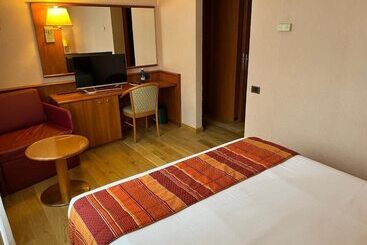 Crystal Hotel Varese