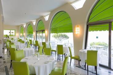 Grand Hotel President