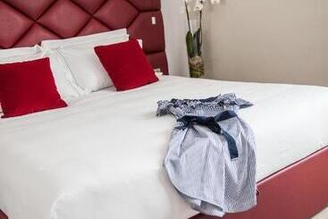 هتل Miramare The Palace Resort