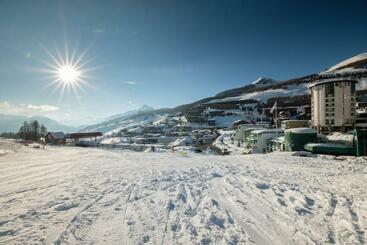 هتل Th Sestriere   Villaggio Olimpico