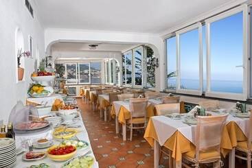 فندق Villa Garden