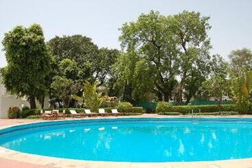 Maidens Hotel New Delhi