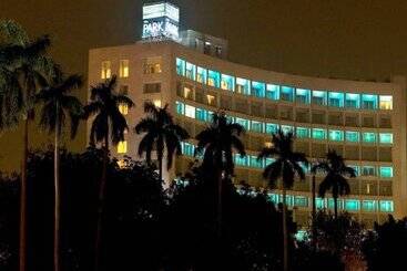ホテル The Park New Delhi