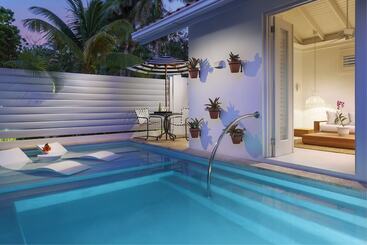 فندق Couples Tower Isle