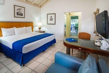 هتل Deja Resort All Inclusive