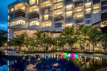 Doubletree Resort By Hilton Hotel Penang