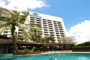 هتل Hilton Kuching