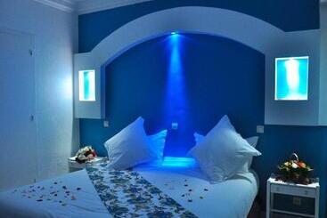 Mabrouk Hotel And Suites Adult Only