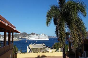 هتل Ocean Terrace Inn