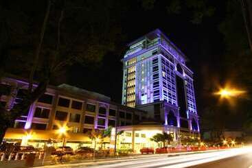 בית מלון כפרי Perdana Kota Bharu