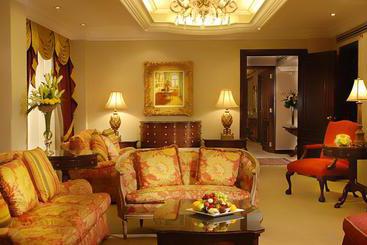 هتل Safir International