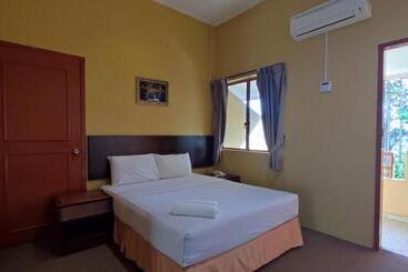 אתר נופש Mersing Merlin Inn