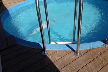 هتل Buccaneers Boutique Guest House