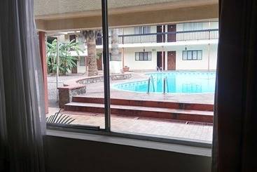 בית מלון כפרי Bugambilia