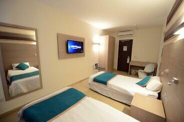 Day S Inn Hotel & Residence