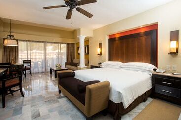 渡假胜地  Barcelo Puerto Vallarta  All Inclusive