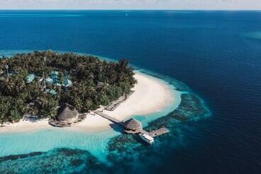 Resort Dhawa Ihuru   With Free Transport