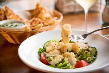 酒店 Alpers Lodge & Conference Centre