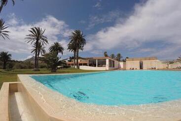 Отель Porto Santo & Spa