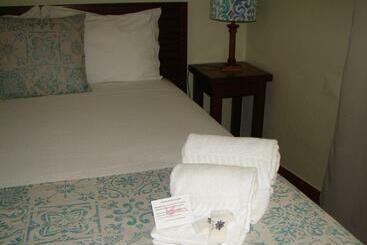 هتل Santa Barbara