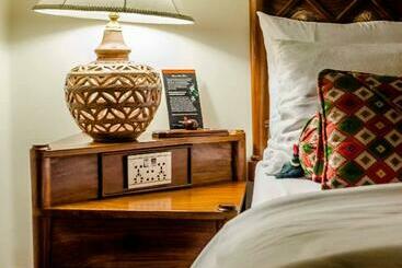 هتل Quetta Serena