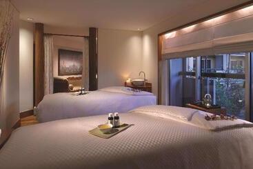 هتل Fairmont Singapore