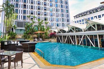 هتل Peninsula Excelsior Singapore, A Wyndham