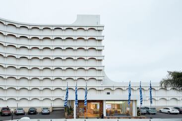 First Group Breakers Resort   Official