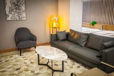 هتل Intourist Khabarovsk