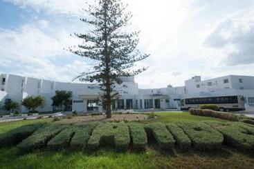 هتل Les Pyramides