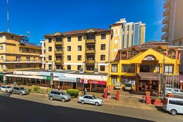 Отель New Safari