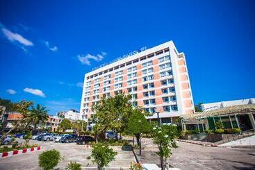 호텔 Phuket Merlin