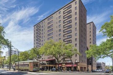 هتل Club Wyndham Avenue Plaza