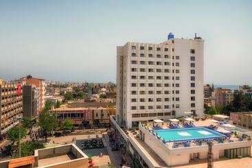 هتل Best Western Plus Khan