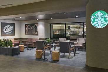 Отель Hilton Anaheim