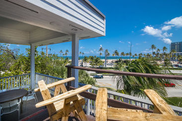استراحتگاه Days Inn Ft. Lauderdale Bahia Cabana