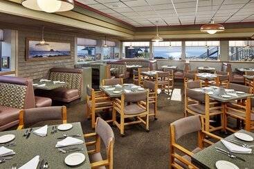 Cavalier Oceanfront Resort