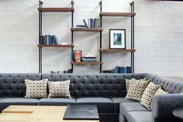 Freepoint Hotel Cambridge, Tapestry Collection By Hilton